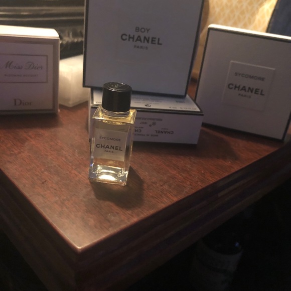 Meet your Posher, Cindy - Picture 4 of 4